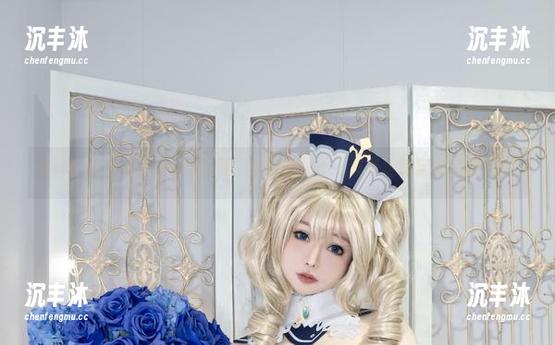 Kitkat Cosplay的写真，你绝对想不到那条定制连衣裙的背后